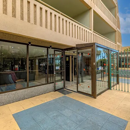 Newly Reformed With Sea View And Pool, In Front Of The Beach, In * بلايا ذي لاس أميريكاس